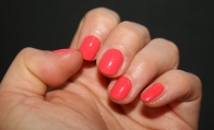 coral-nails-sunday-funday-essie